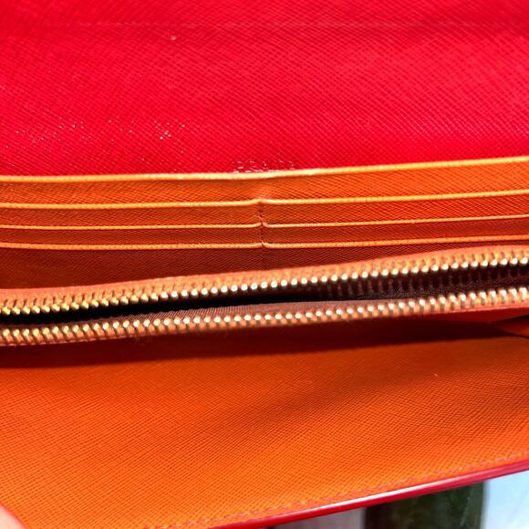 PRADA Wave Saffiano Leather Continental Wallet - Picture 5 of 15